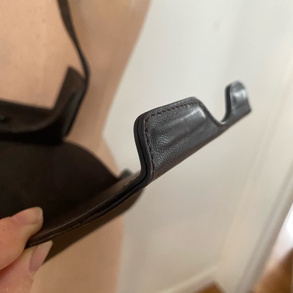 Leica 18722 Leather D-Lux 5 Ever-Ready Case - Picture 7 of 16